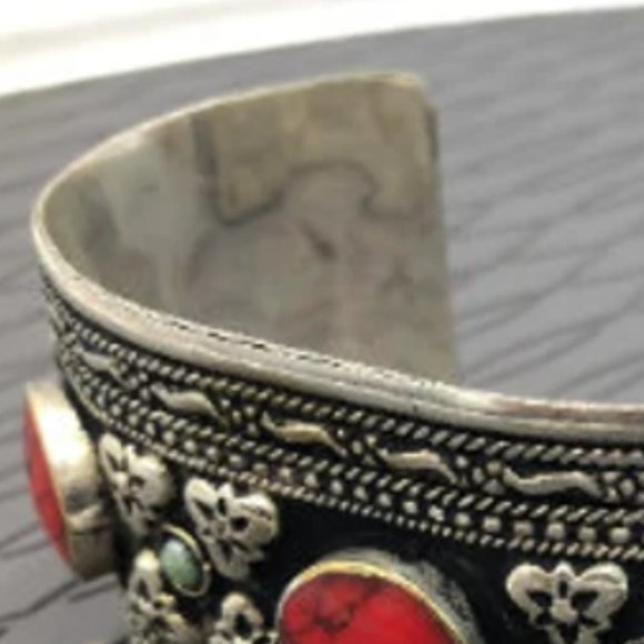 Single Afghan Tribal Cuff Bracelet: Red Stone Boho Jewelry - Picture 7 of 8